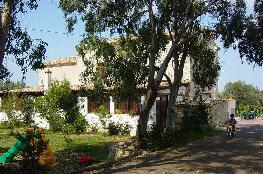 Гостевой дом Il Casale Le Tre Volte Сольфара-Маре Экстерьер фото